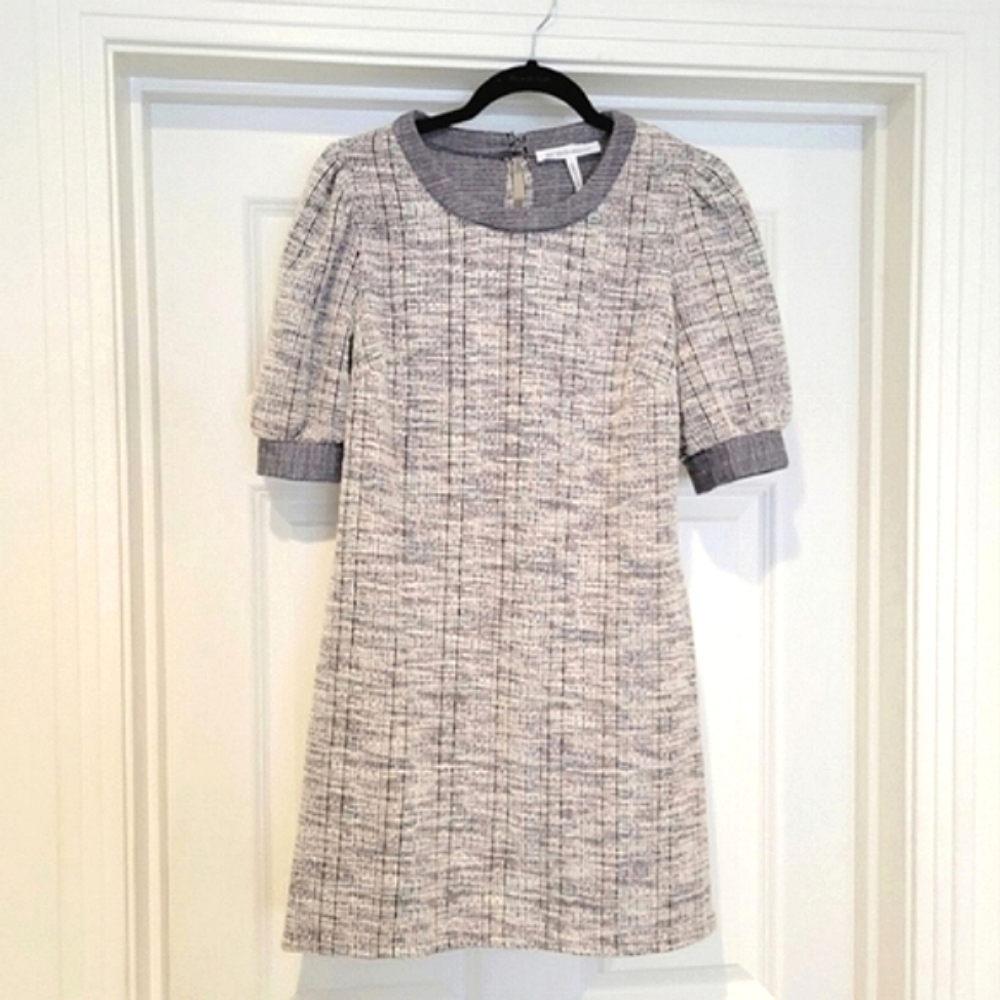 EUC BCBGeneration knitted multicolor dress with puff sleeves